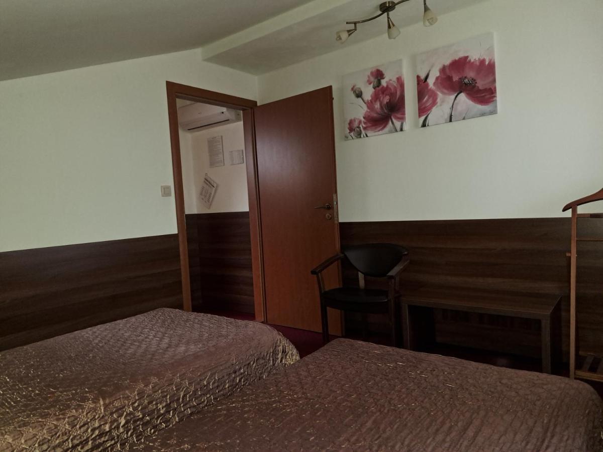 Penzion Kozak B&B Sebedražie エクステリア 写真
